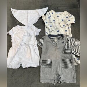 BabyGAP romper and onesie set of 3 organic cotton size 0-3 months